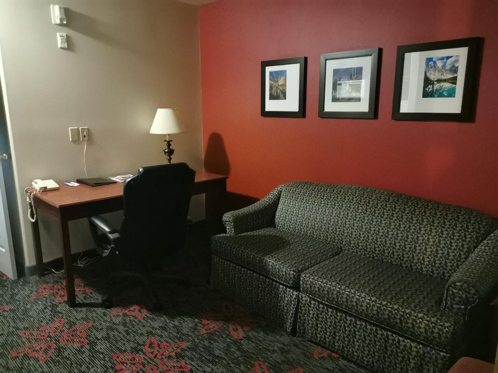 Comfort Inn & Suites University Calgary Bagian luar foto