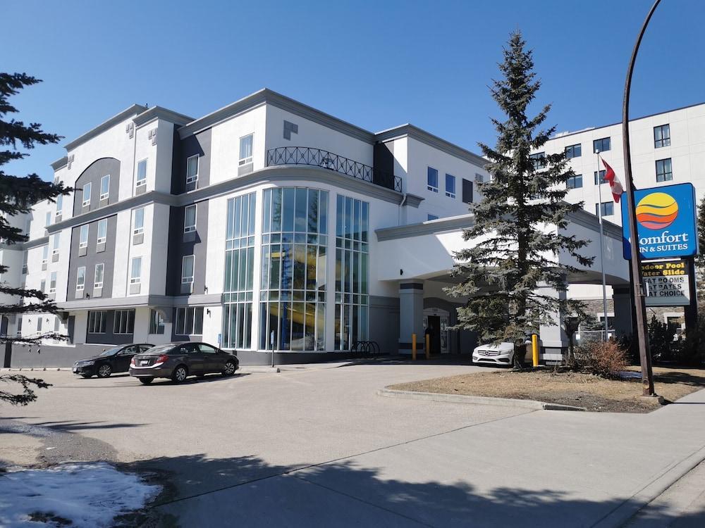 Comfort Inn & Suites University Calgary Bagian luar foto