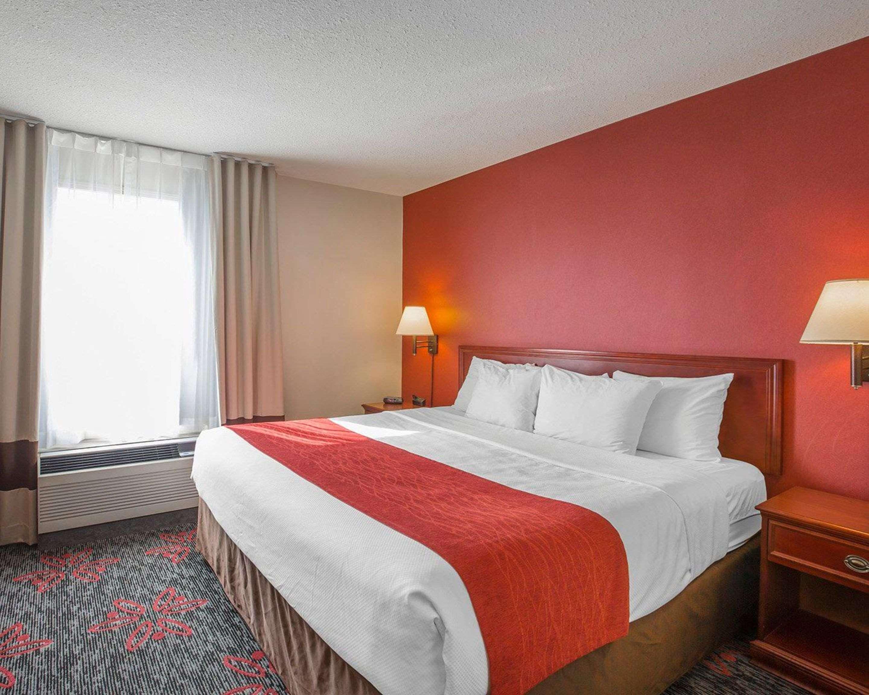 Comfort Inn & Suites University Calgary Bagian luar foto