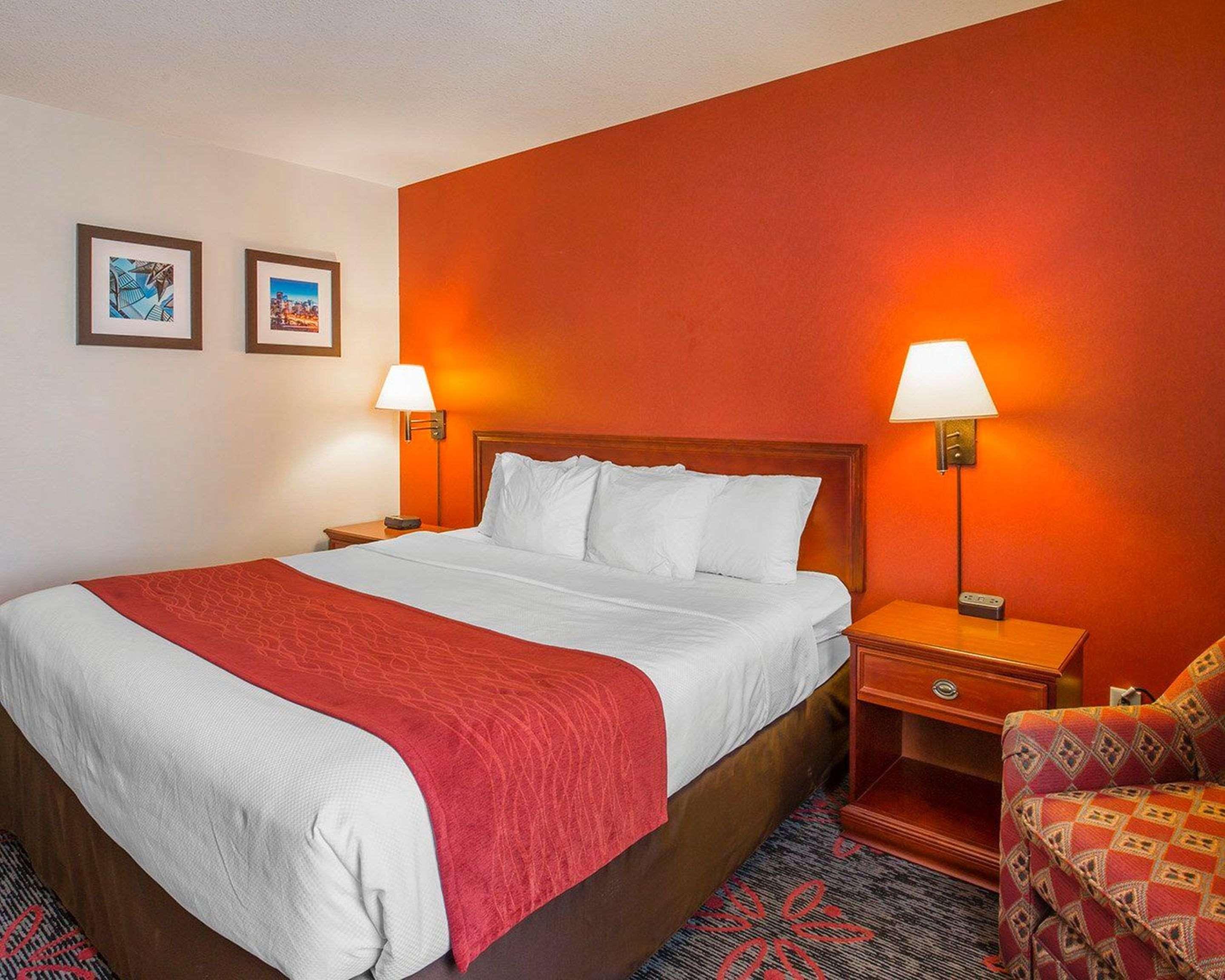 Comfort Inn & Suites University Calgary Bagian luar foto