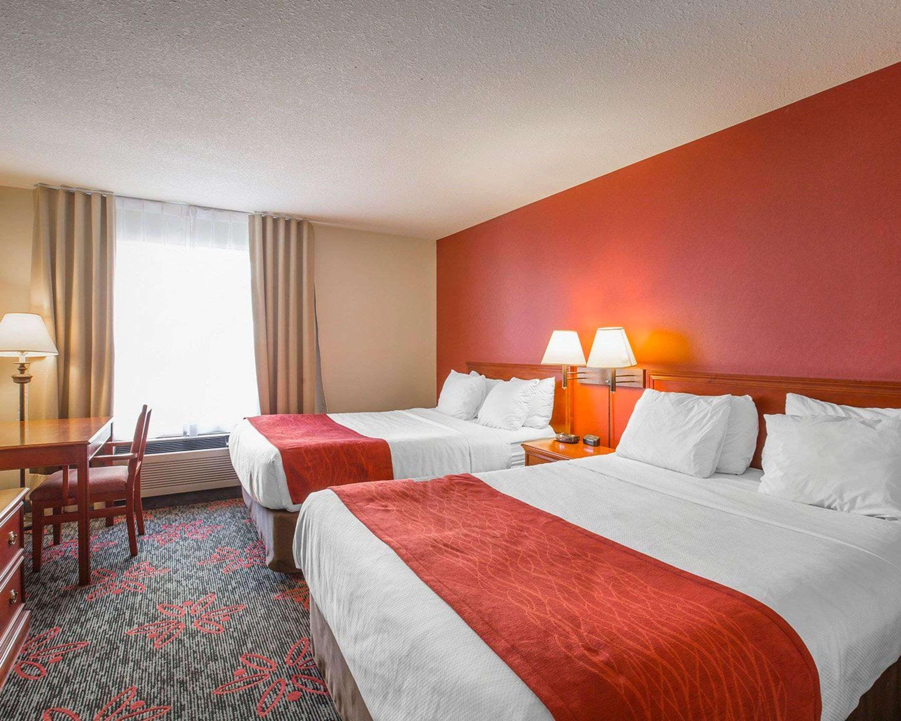 Comfort Inn & Suites University Calgary Bagian luar foto