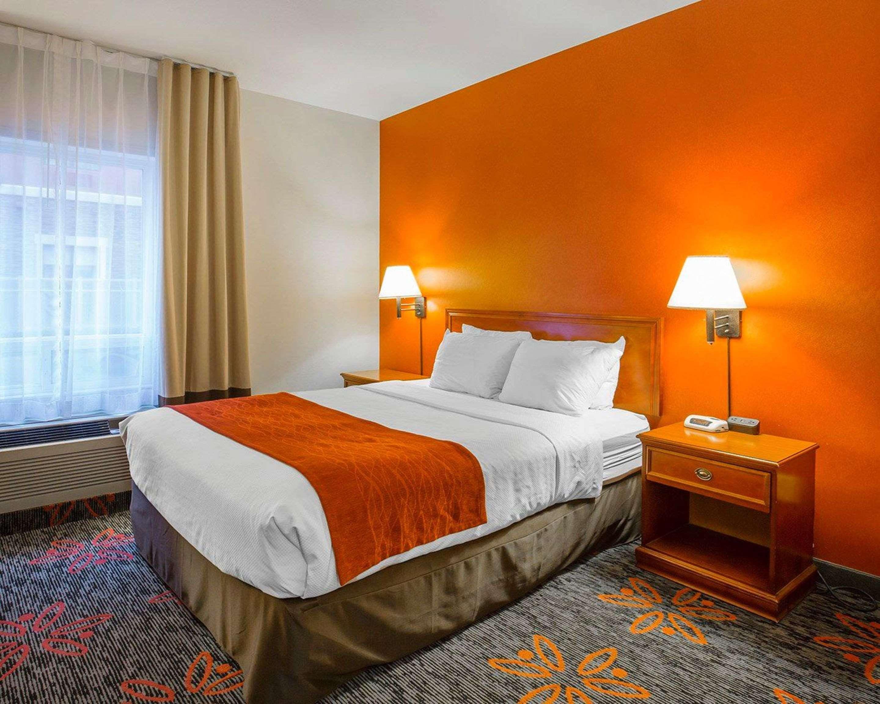Comfort Inn & Suites University Calgary Bagian luar foto