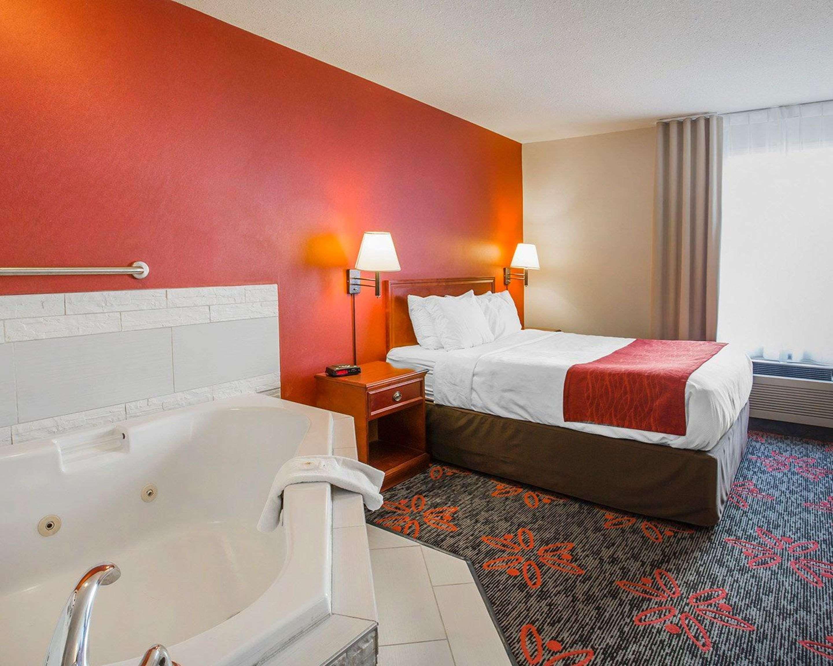 Comfort Inn & Suites University Calgary Bagian luar foto
